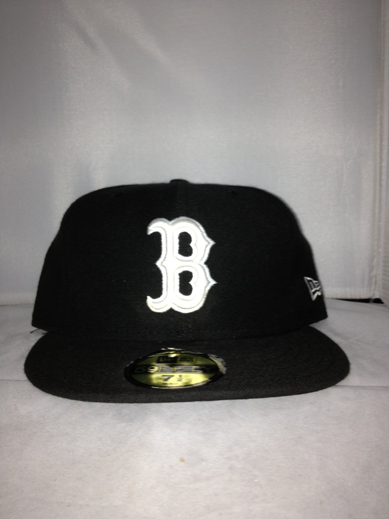 NEW ERA BOSTON RED SOX FITTED BLACK/WHITE 325